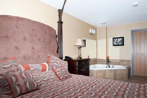 Paradise Inn And Suites 벨리뷰 외부 사진