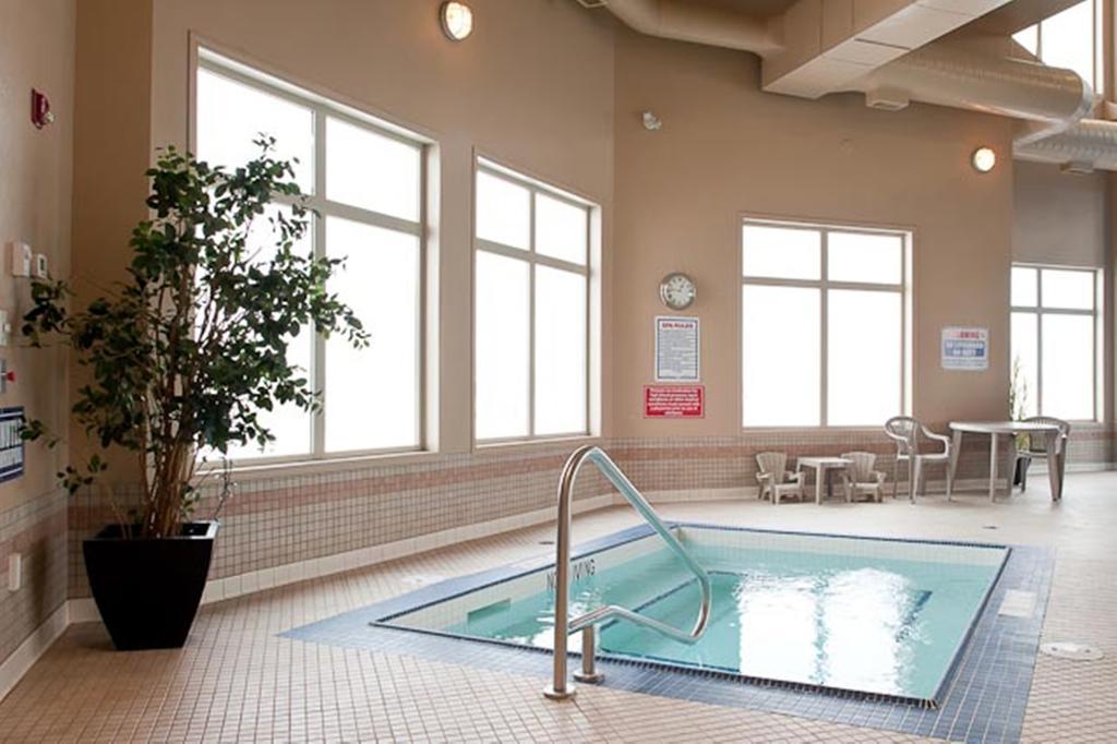 Paradise Inn And Suites 벨리뷰 외부 사진